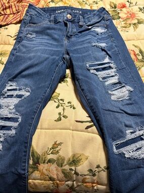 American Eagle Outfitters Women's Distressed Dark Blue Skinny Jeans